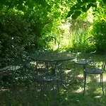 Bed & Breakfast Le Clos De L'ambre Divajeu