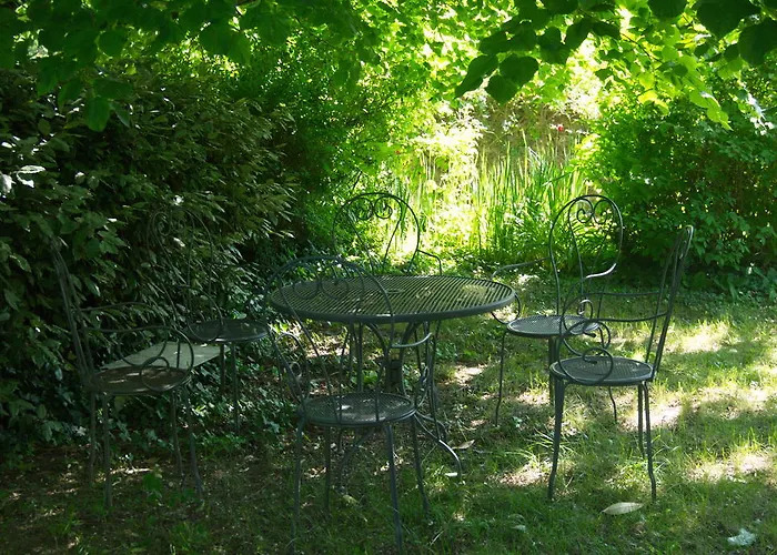 Bed & Breakfast Le Clos De L'ambre Divajeu